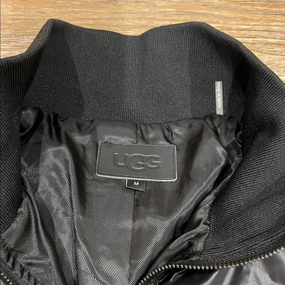 Women’s UGG Black Puffer Jacket - Picture 2 of 5